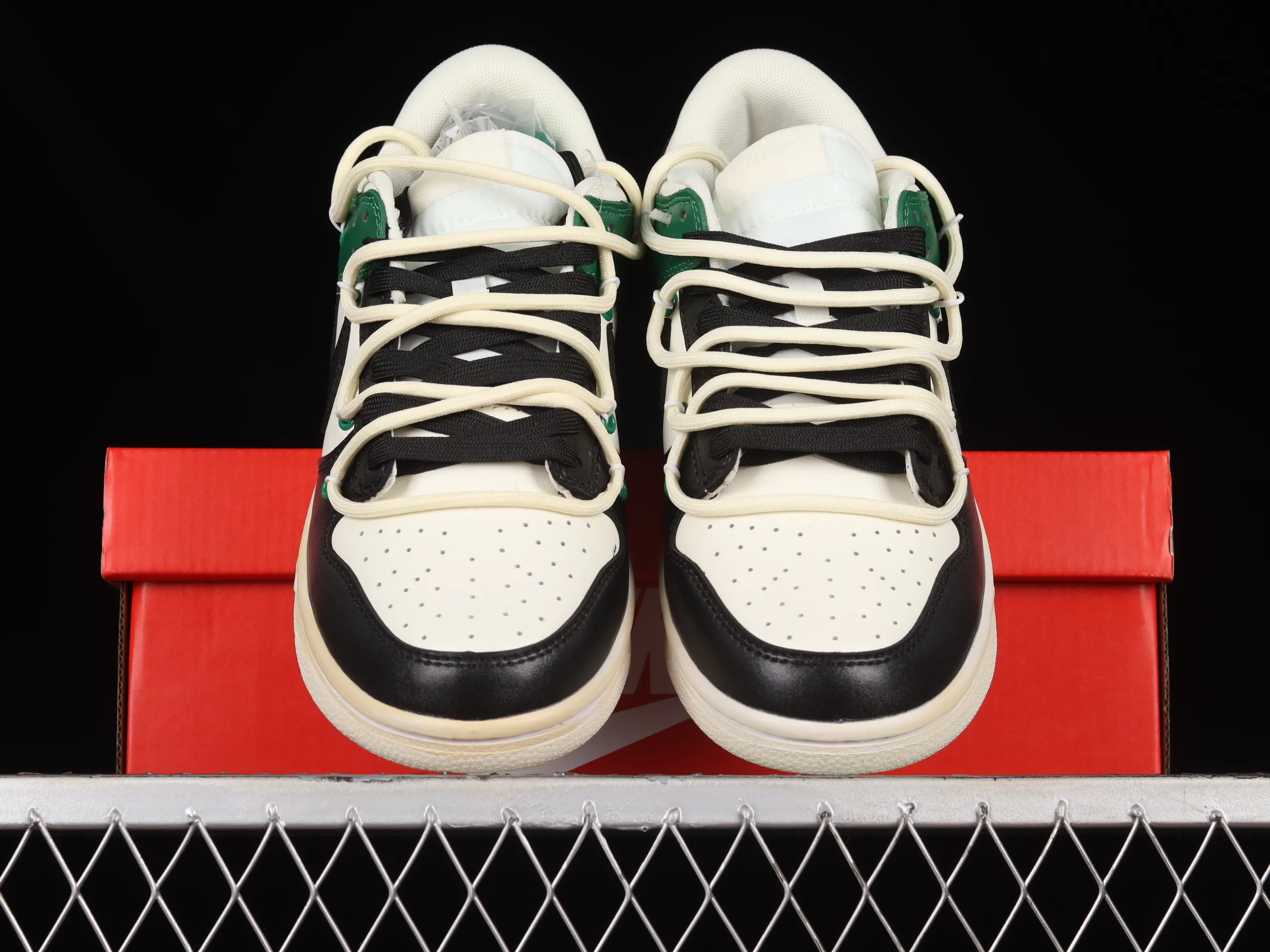 All categories Nk SB Dunk series Nk SB Dunk Low low-top sneakers Nk Dunk Low white green customized version of deconstructed strap casual sneakers DJ6188-100
